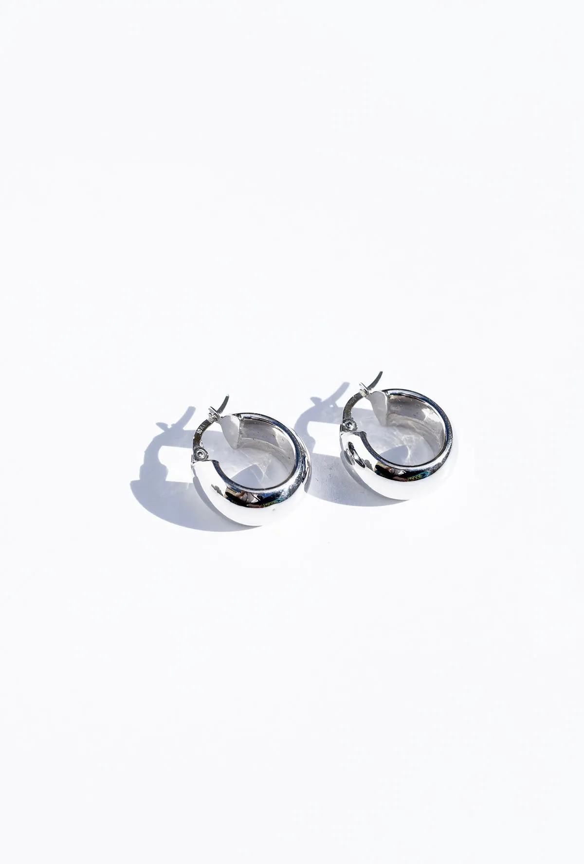 10k White Gold Boucle Hoops