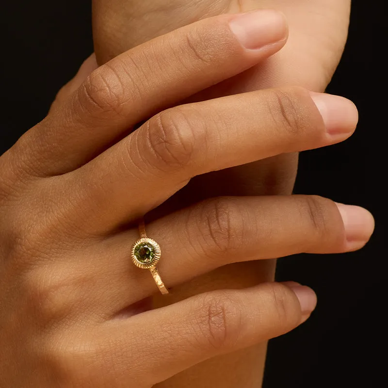 Aeon Ring, Light Green Sapphire, 9kt Yellow Gold