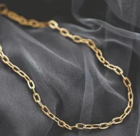 Brightly Polished Kylie Chain Choker - Feminine and Contemporary Accessory for Day or Night with Elongated Slinky Links and 18K Gold Plating