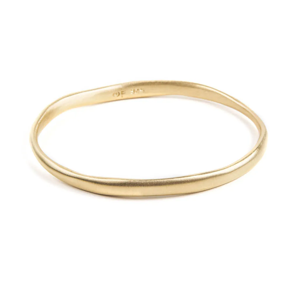 BRUSHED BANGLE - GOLD