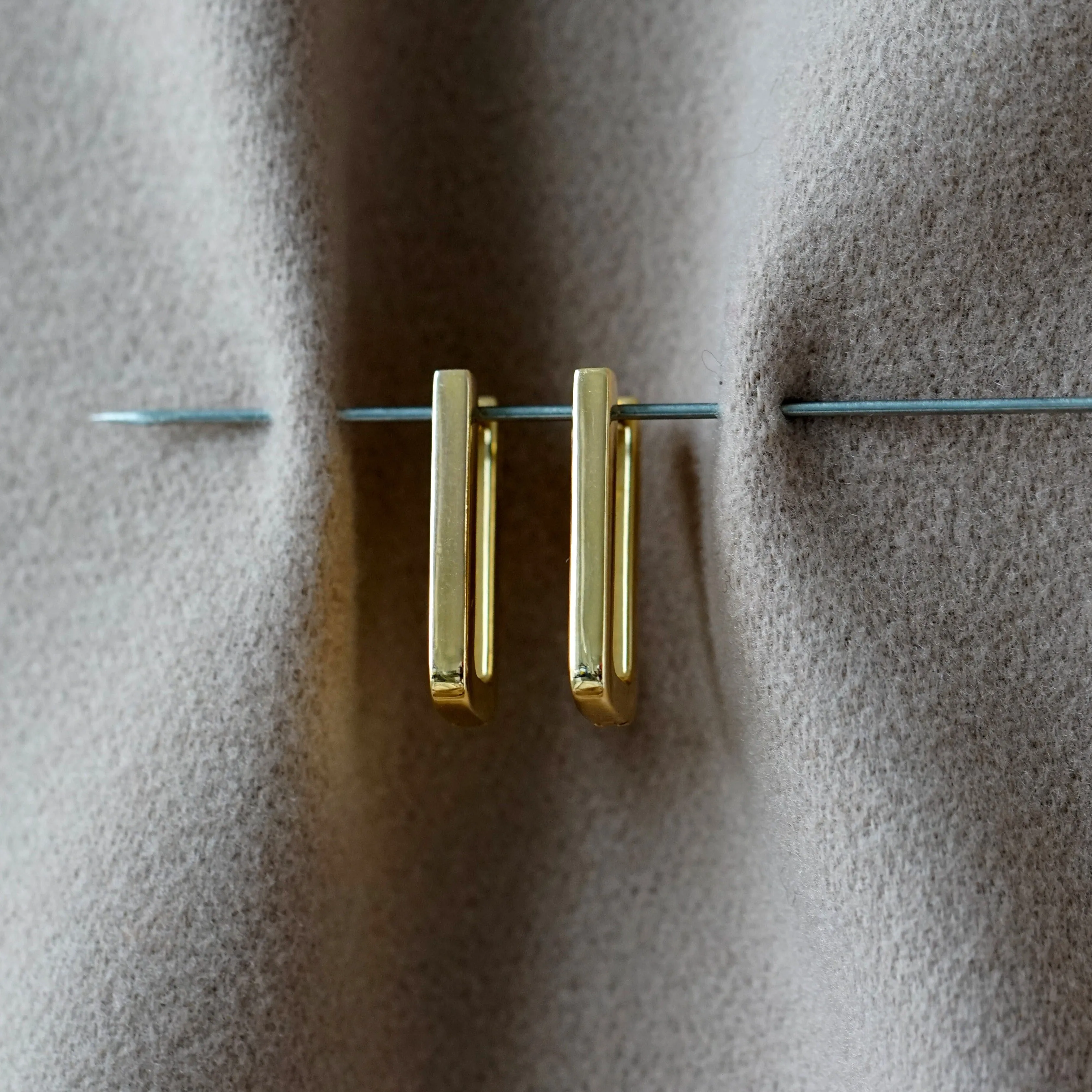 Chunky Rectangle Hoops