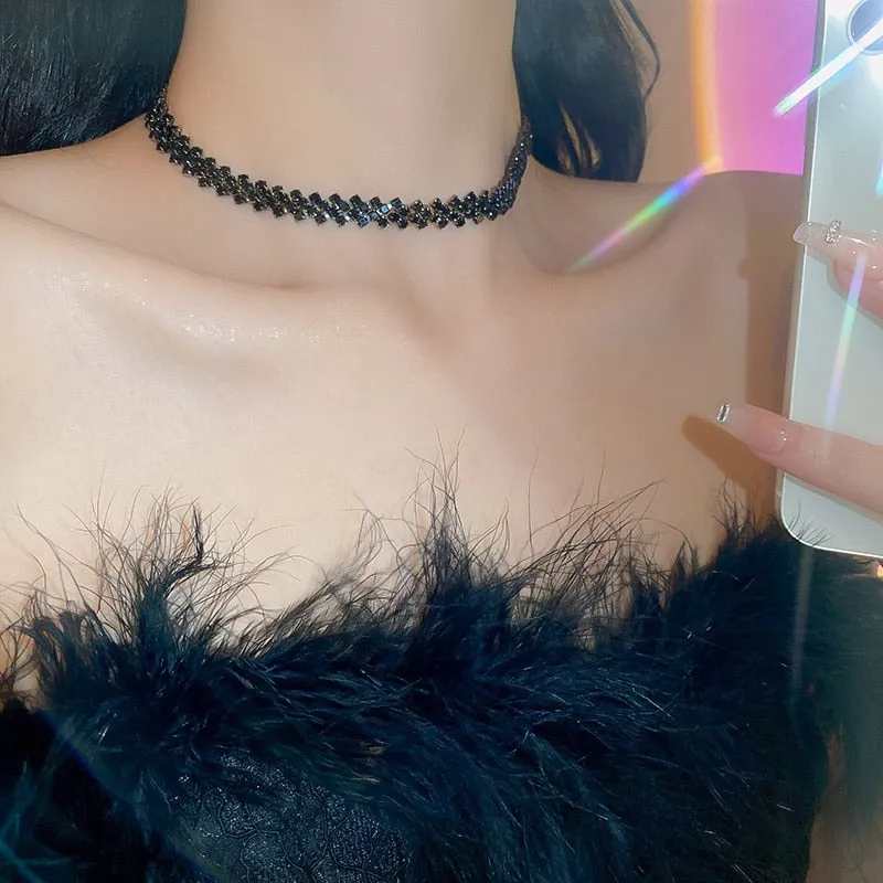 Fashion Black Rhinestone Choker Necklaces for Women Geometric Crystal Necklaces