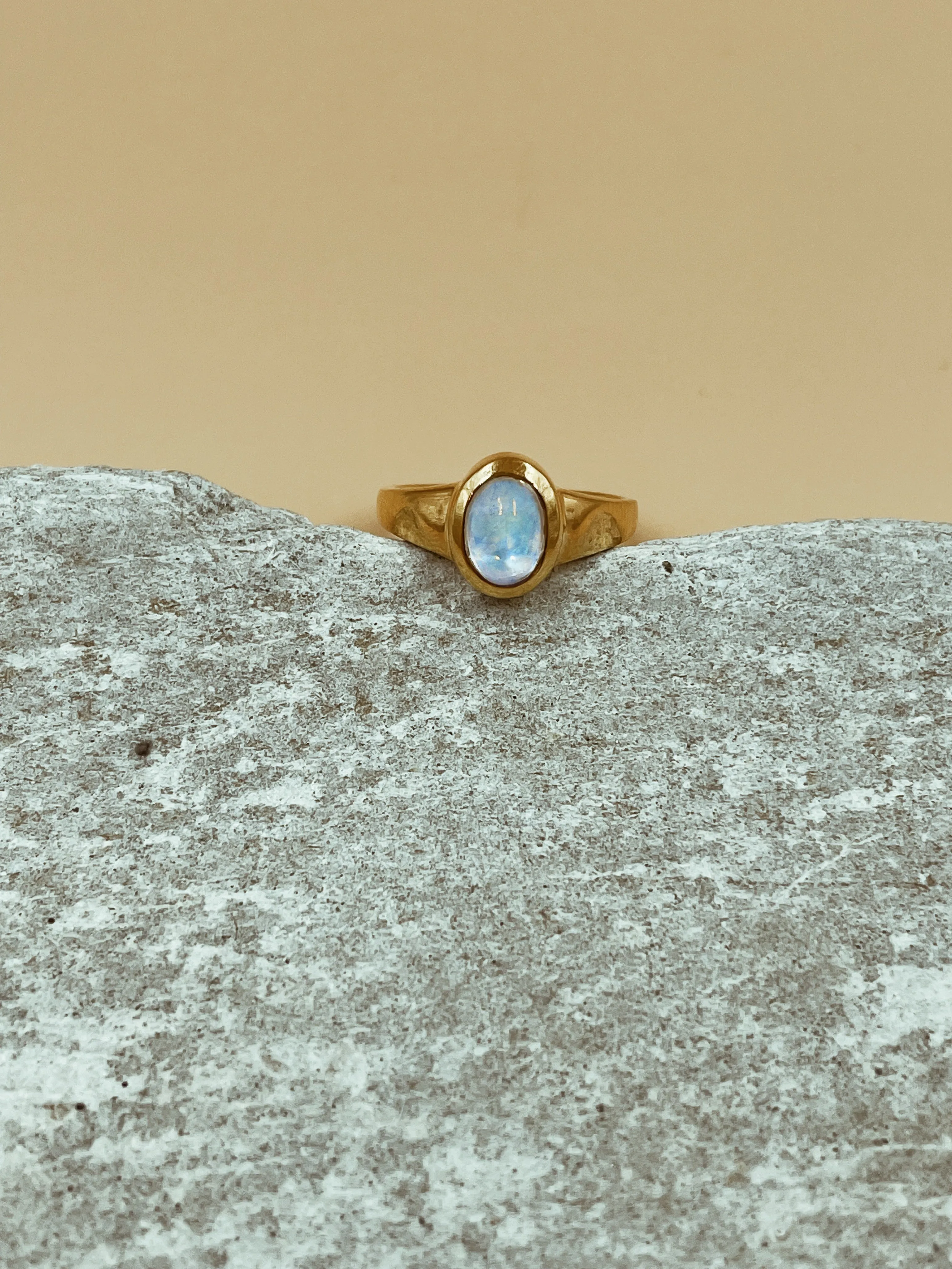 Glow Moonstone Signet Ring