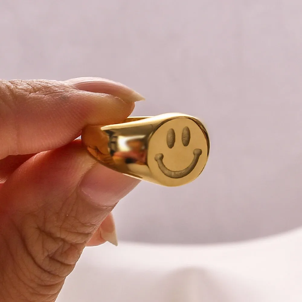 Happy Gold Signet Ring