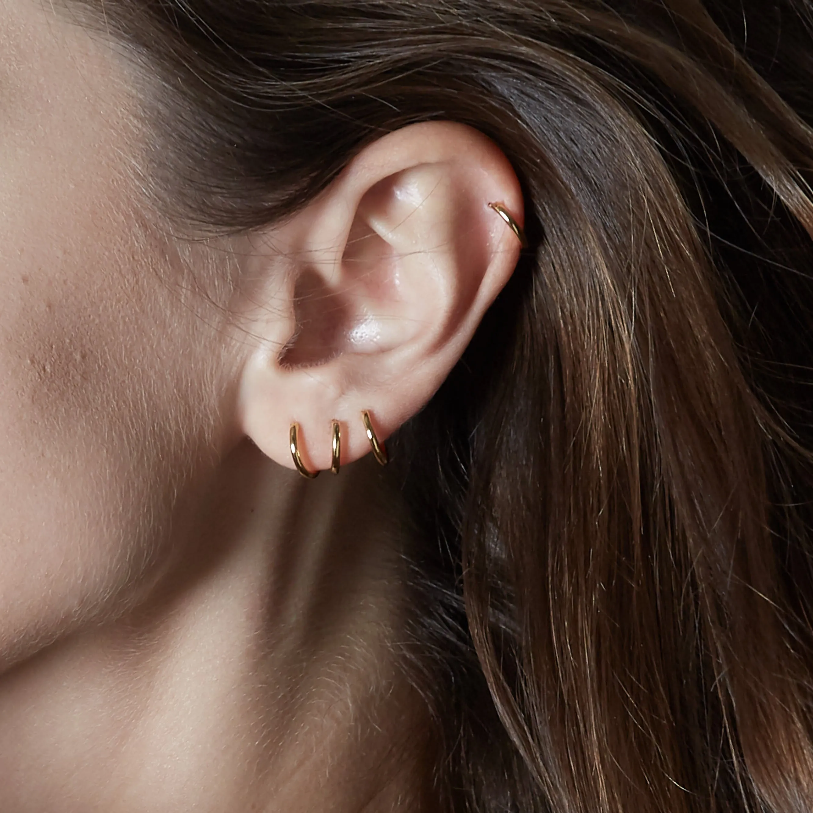 HOOP EARRING PAIR