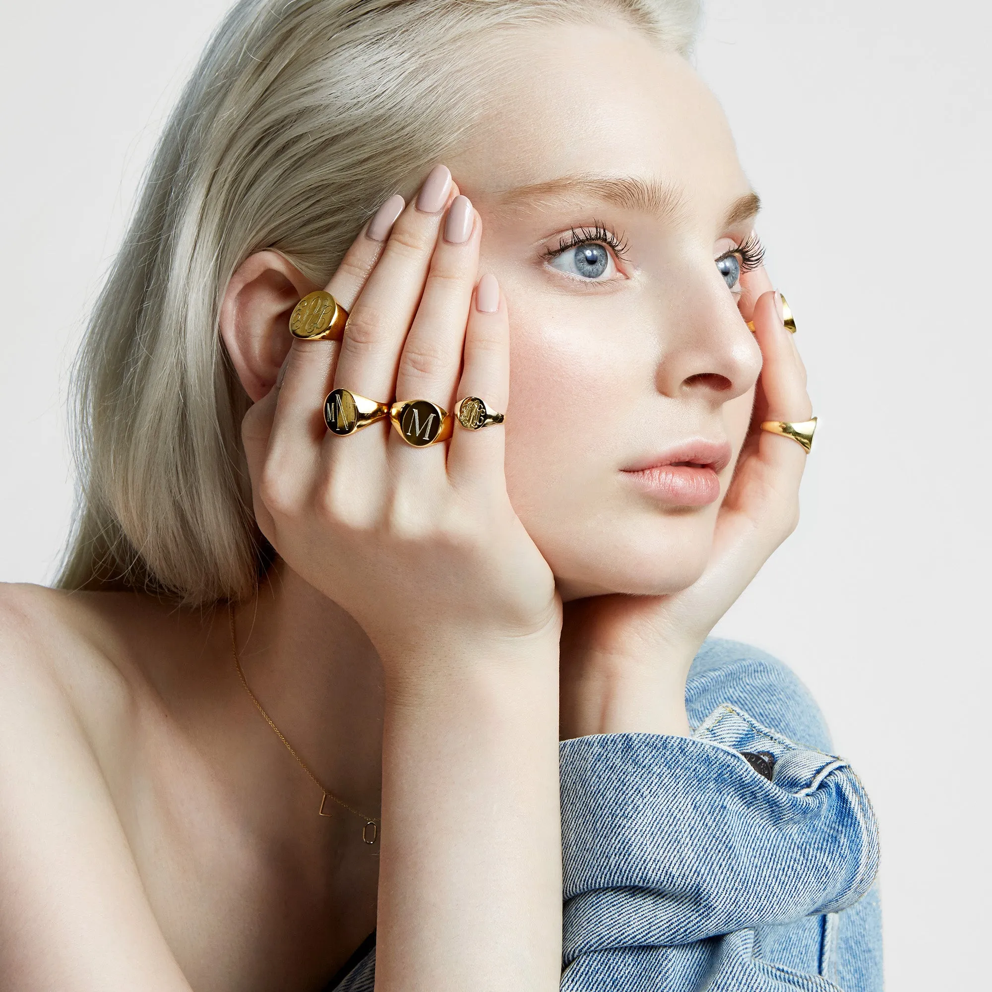 LANA OVAL SIGNET RING