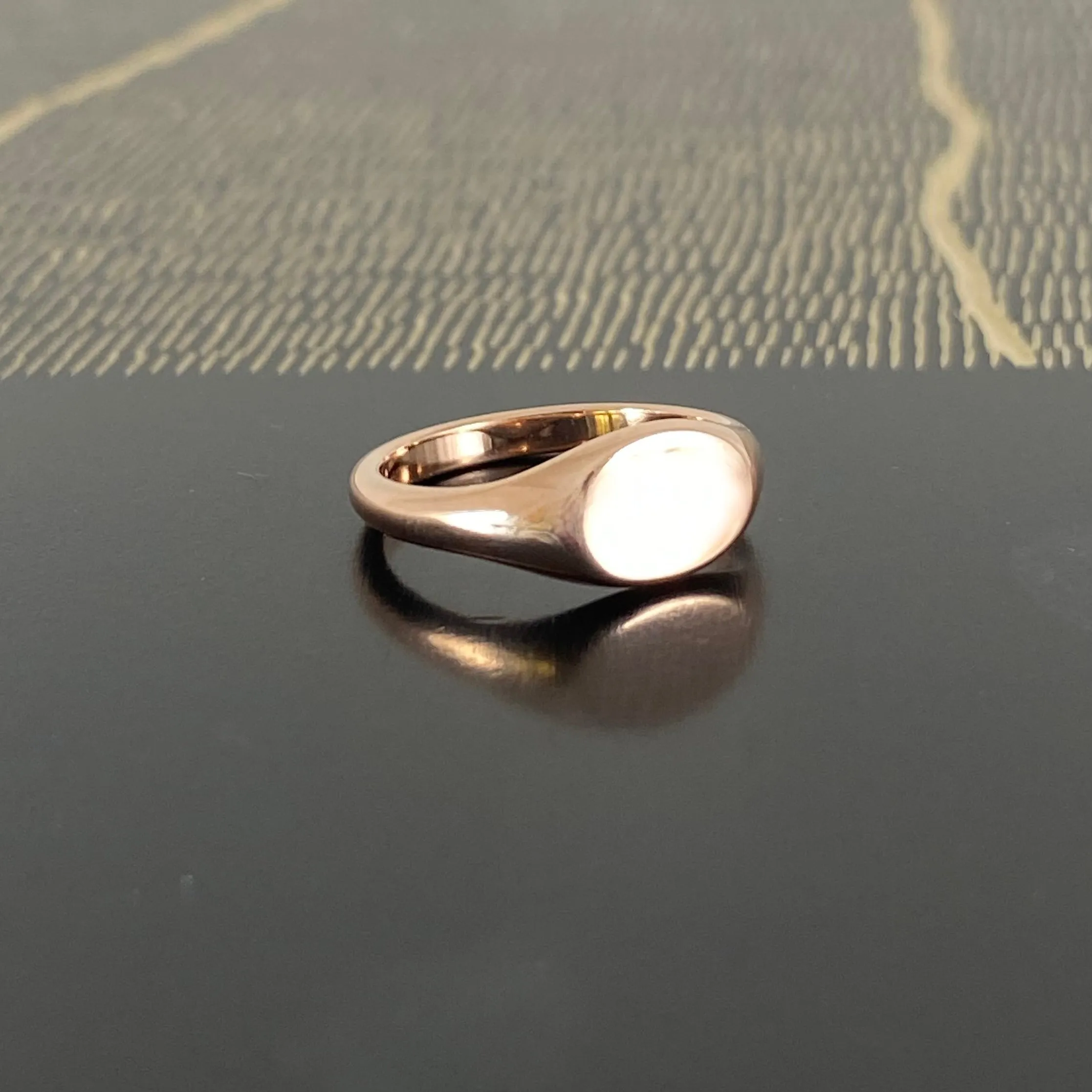 Landscape Oval 8mm x 5.5mm - 9 Carat Rose Gold Signet Ring