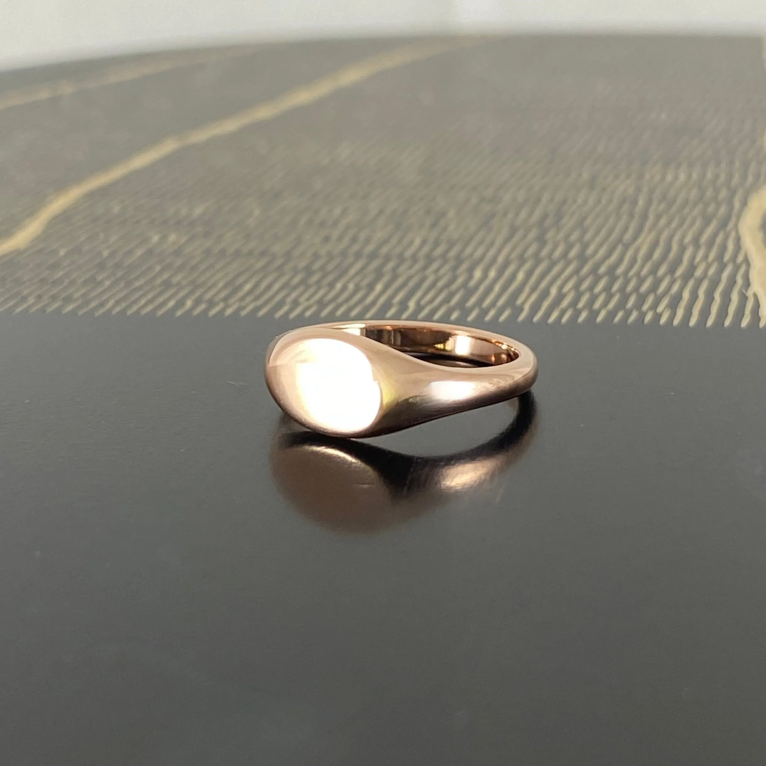 Landscape Oval 8mm x 5.5mm - 9 Carat Rose Gold Signet Ring