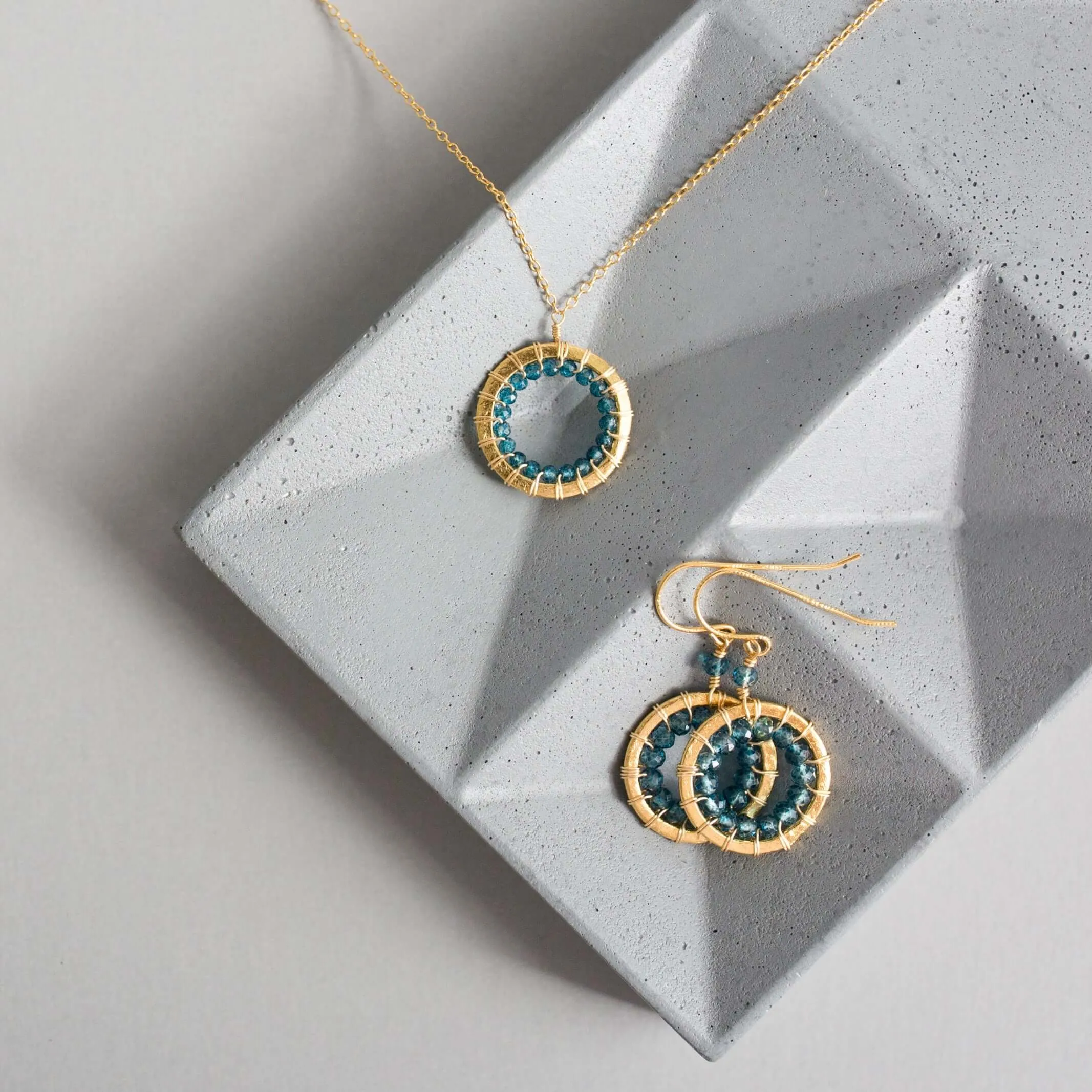London Blue Quartz Halo Mini Gold Pendant