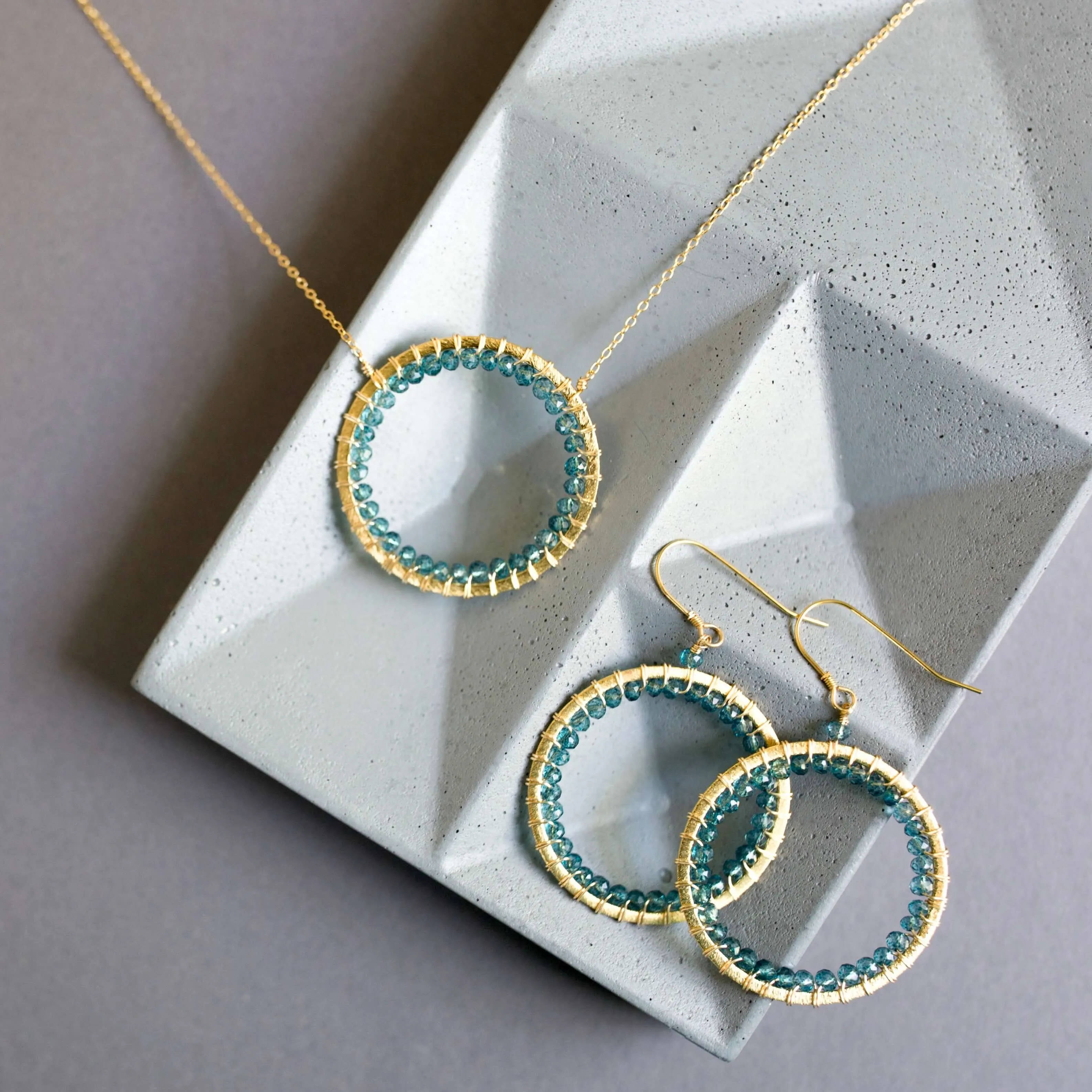 London Blue Quartz Halo Necklace