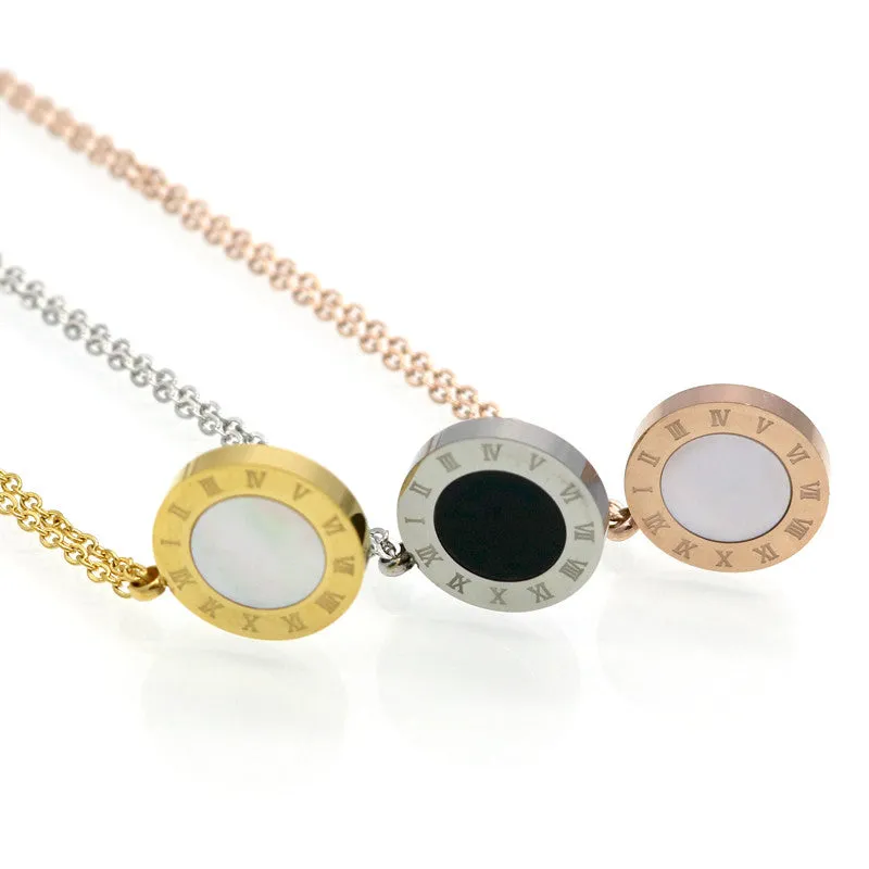 New Necklace Pendant Roman Letters two-sided Shell Pendant Necklace Woman Fashion Jewelry Design Stainless Steel Chain Rose Gold