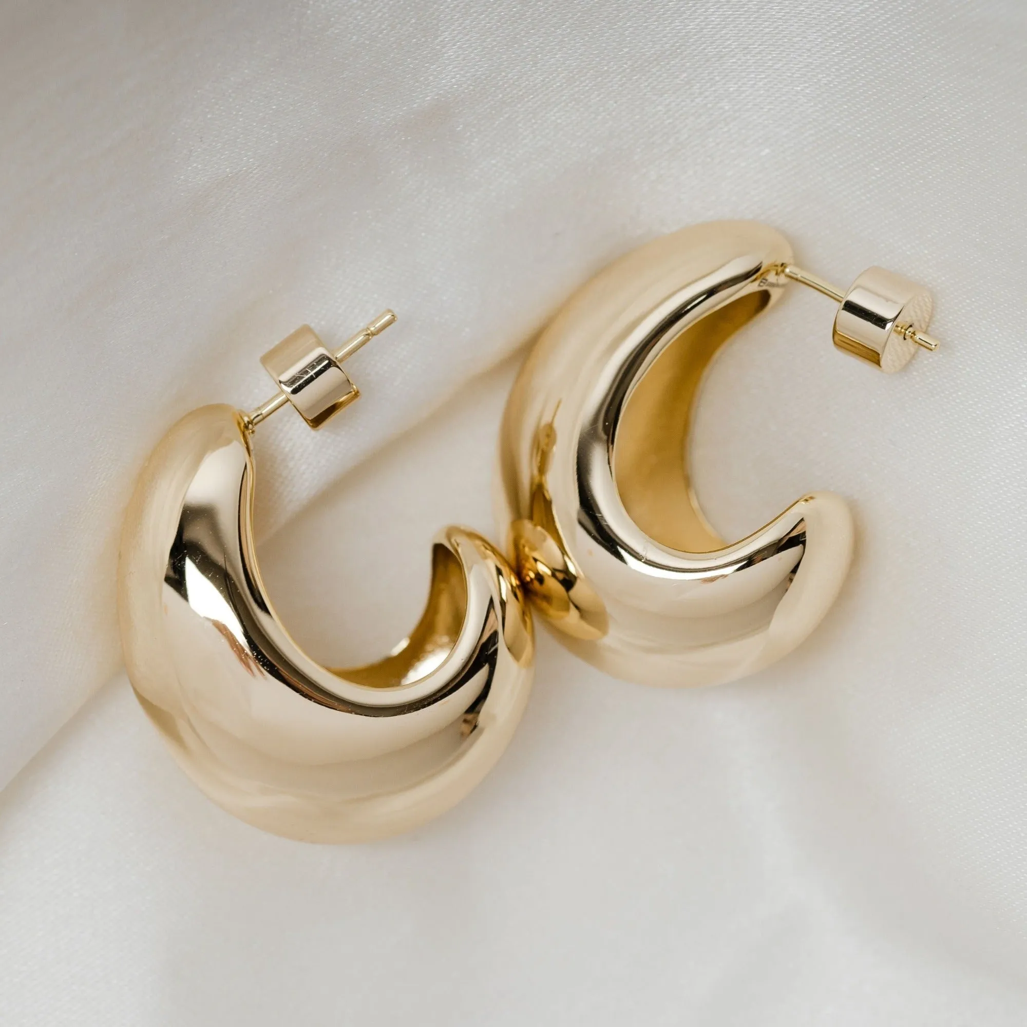 Renaissance Hoops - Gold Medium