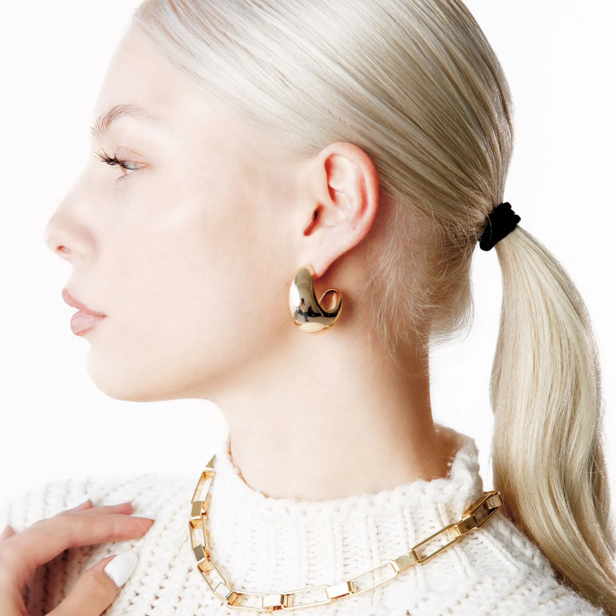 Renaissance Hoops - Gold Medium