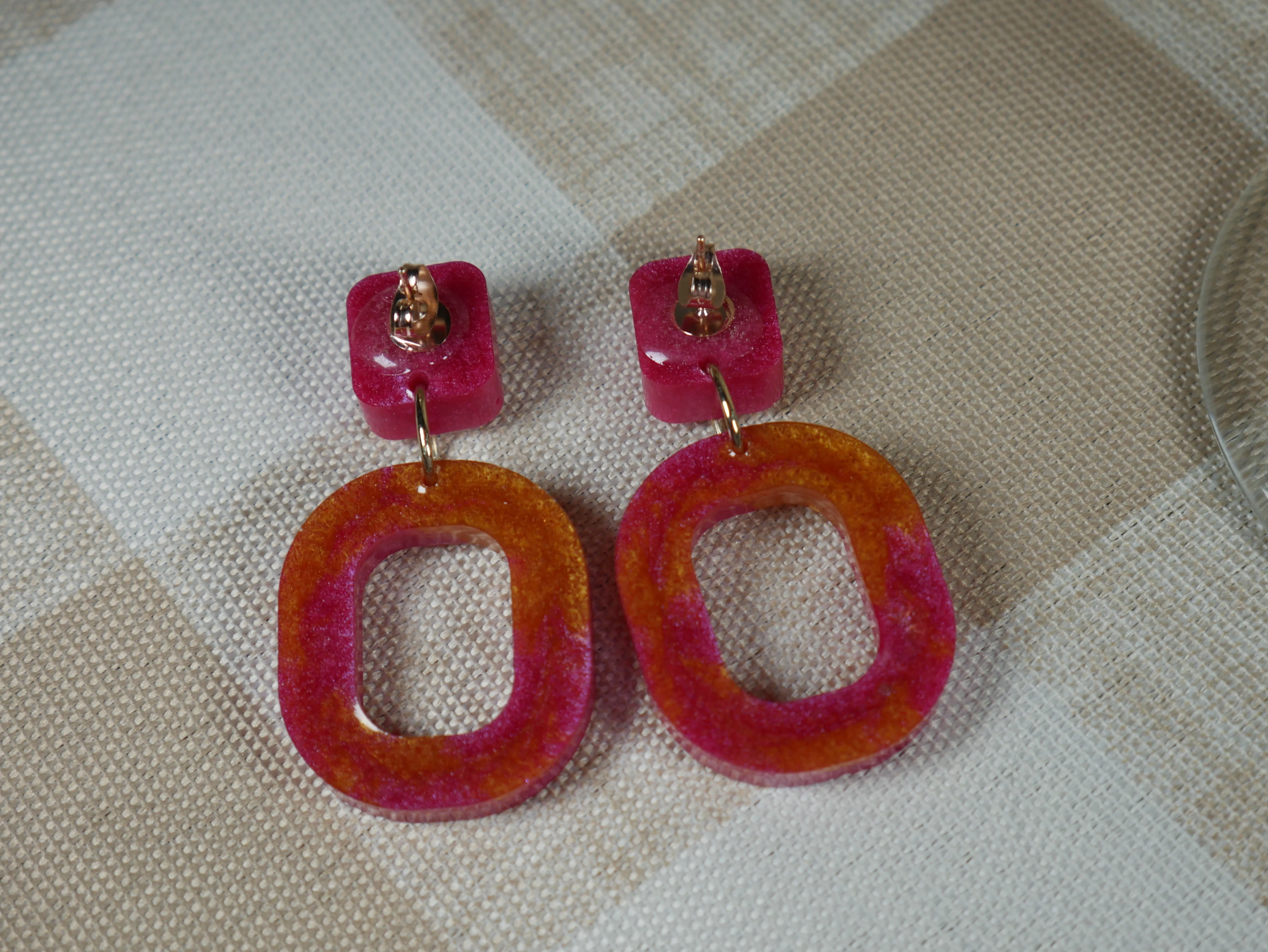 Resin Magenta and Gold Square Earrings