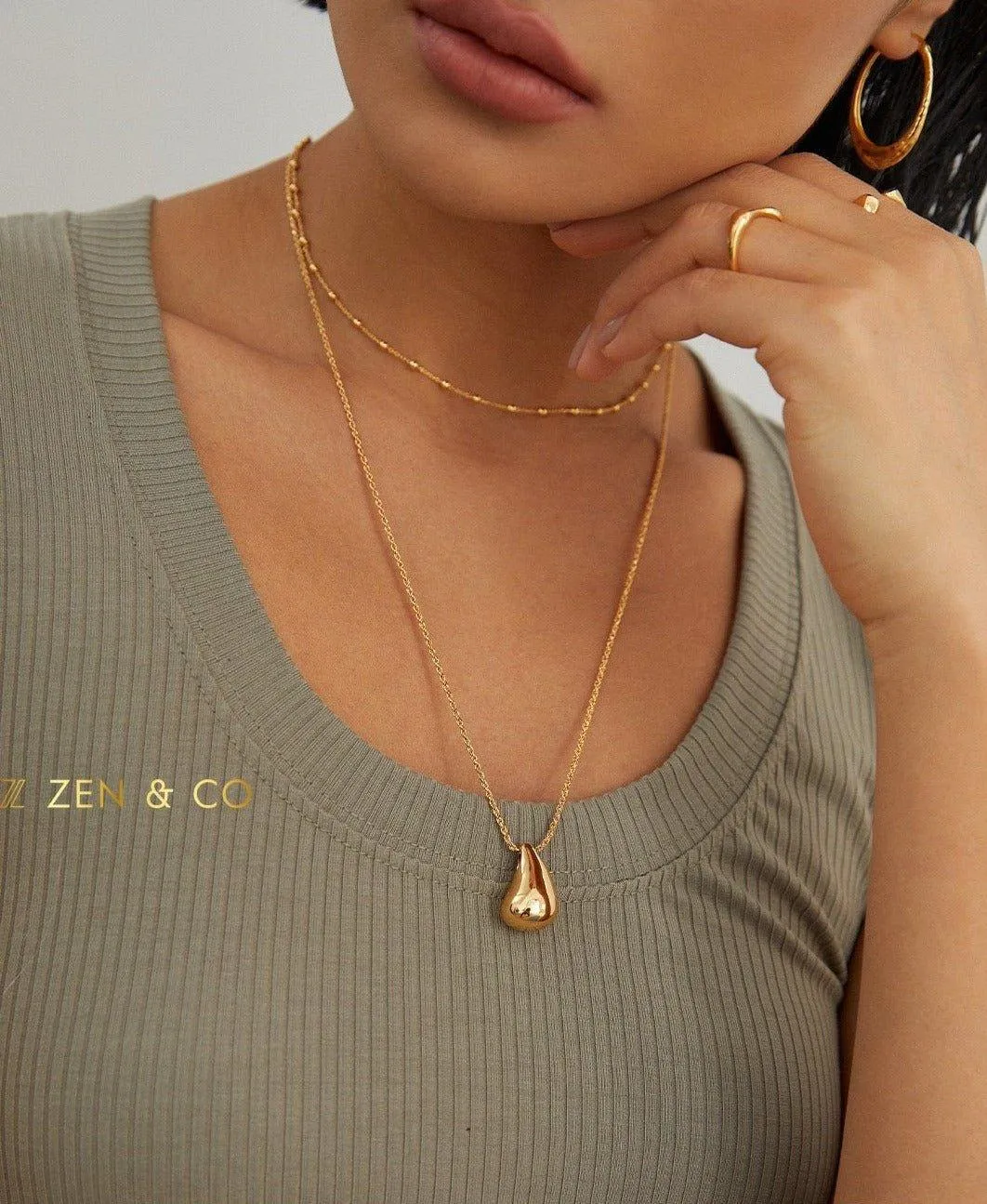 SAVI Teardrop minimalist pendant necklace