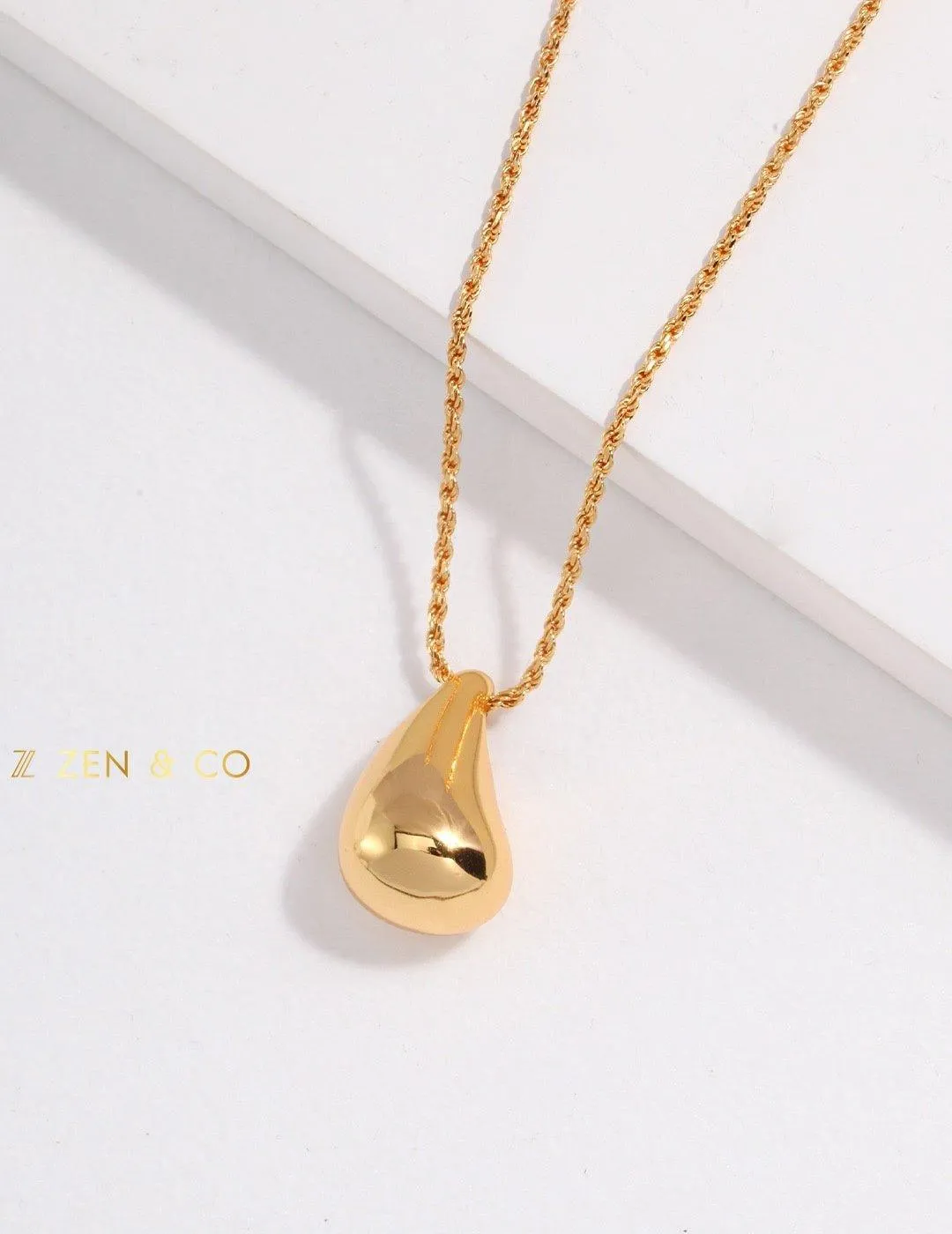 SAVI Teardrop minimalist pendant necklace