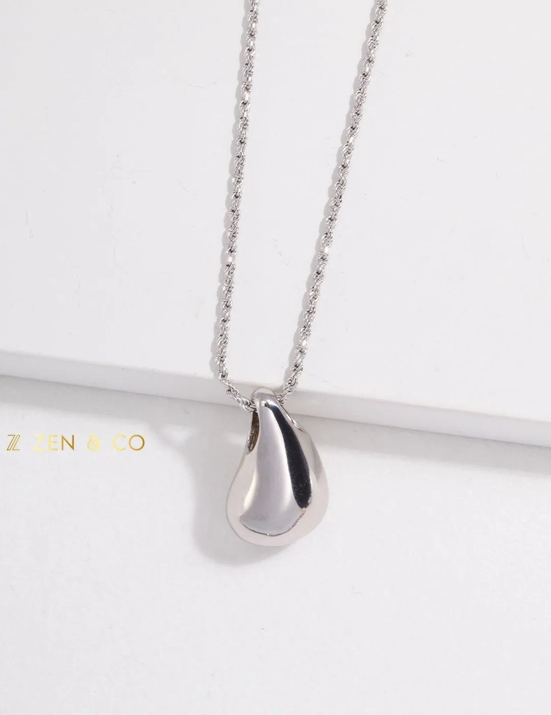 SAVI Teardrop minimalist pendant necklace