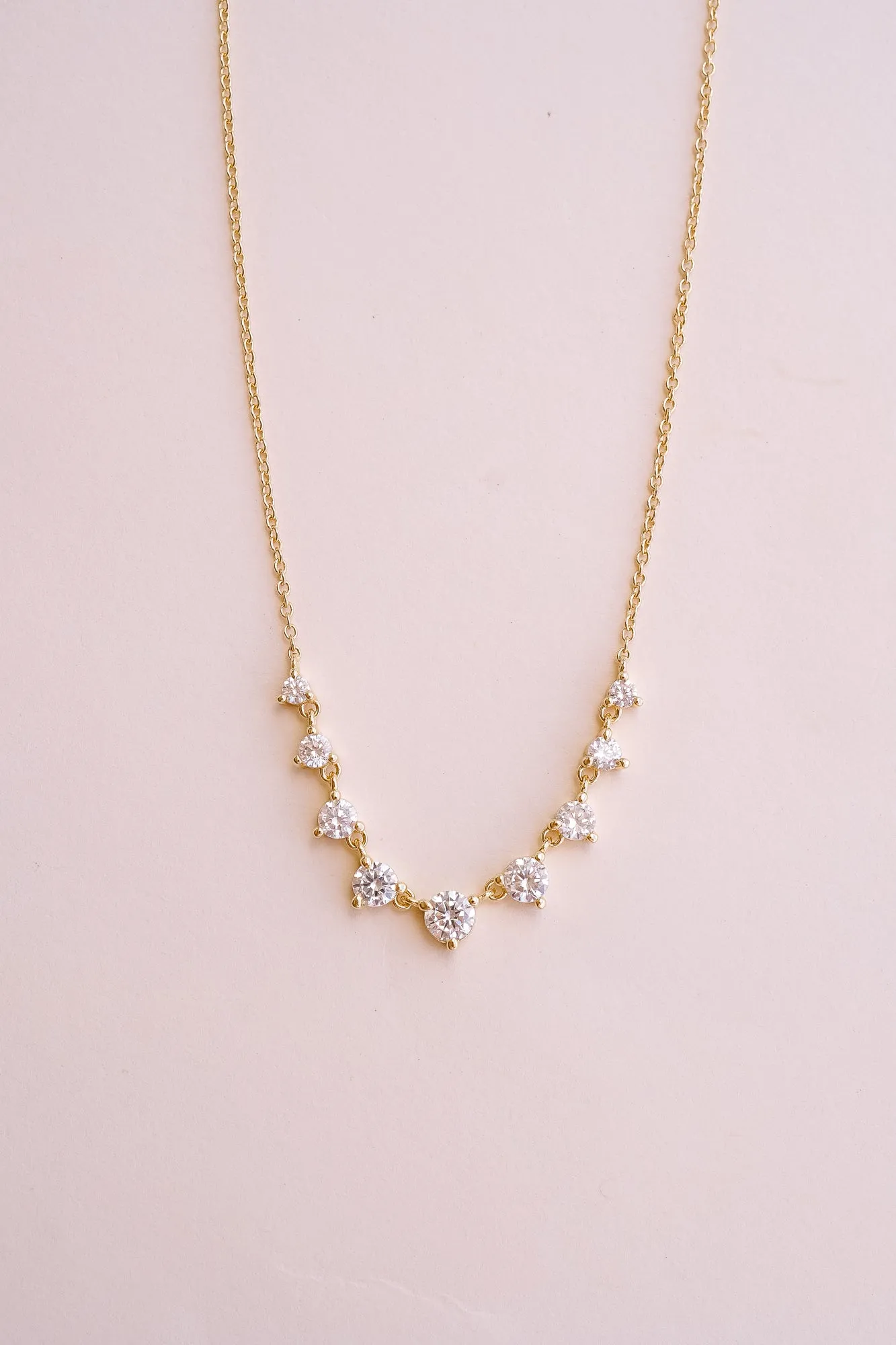 Serene Twinkle Necklace