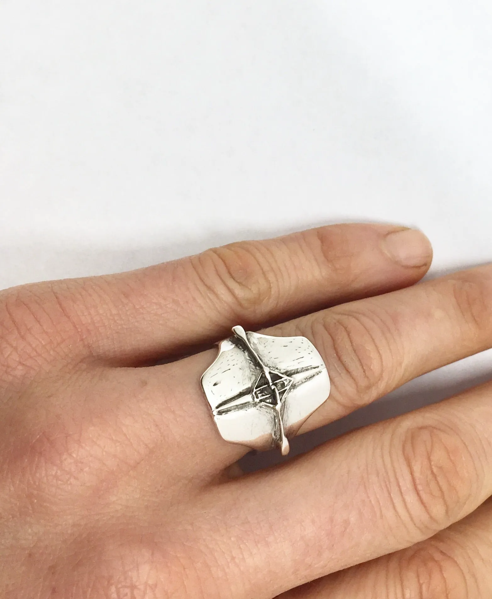 Single Rowing Shell on Signet Style Ring