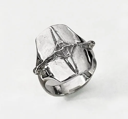 Single Rowing Shell on Signet Style Ring