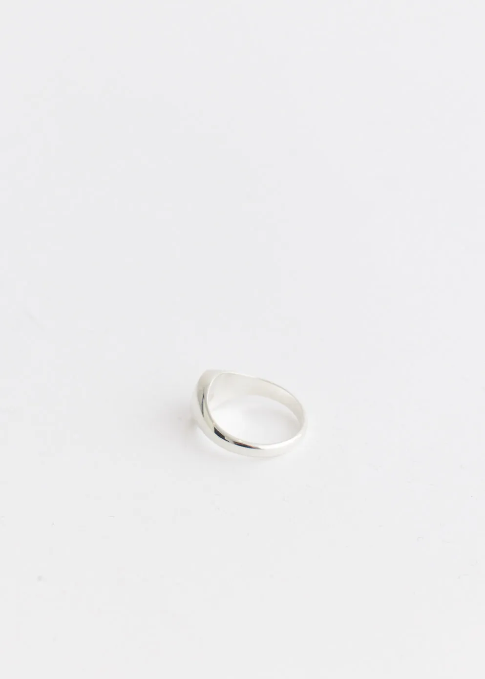 TYPE 019 Enamel Oval Signet Ring