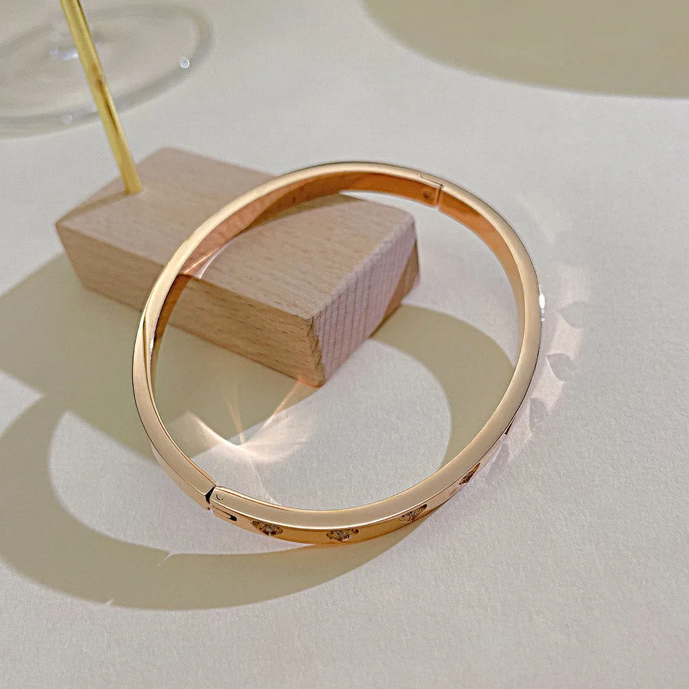 Women's bangle bracelet - rose